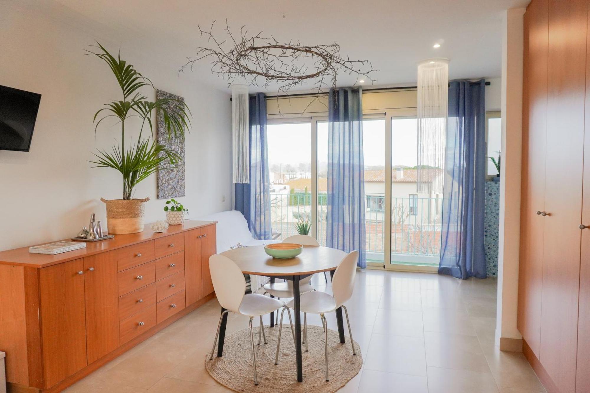 Costa Brava Acollidor Apartament Amb Gran Terrassa Per A 3 Persones Castello  D'Empuries Exterior photo